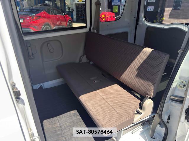 Suzuki EVERY 2016-05 7816855-14