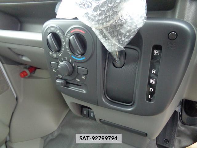 Suzuki EVERY 2025-09 7817043-8