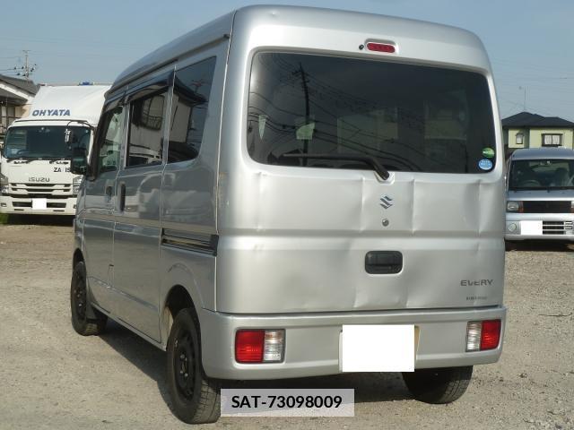 Suzuki EVERY 2019-01 7817545-6