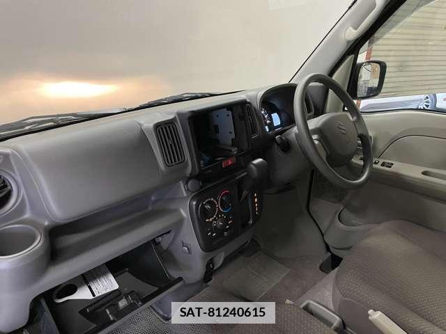 Suzuki EVERY 2023-02 7818372-11