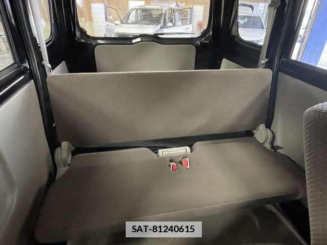 Suzuki EVERY 2023-02 7818372-12