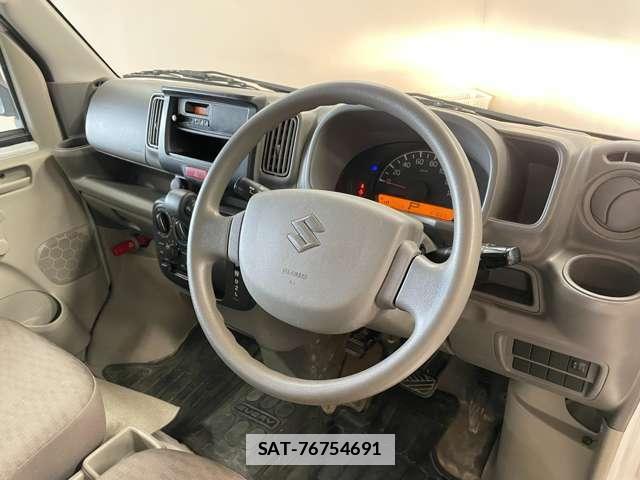 Suzuki EVERY 2020-03 7818386-10