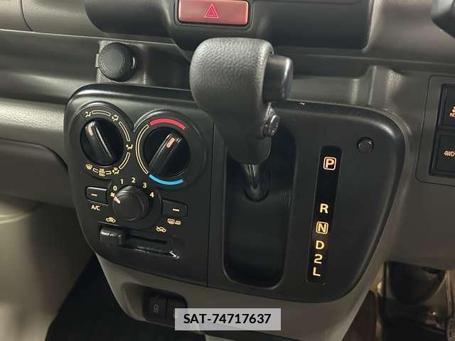 Suzuki EVERY 2023-06 7818392-9