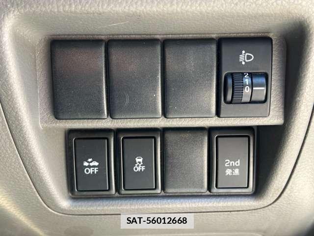 Suzuki EVERY 2018-04 7819680-1