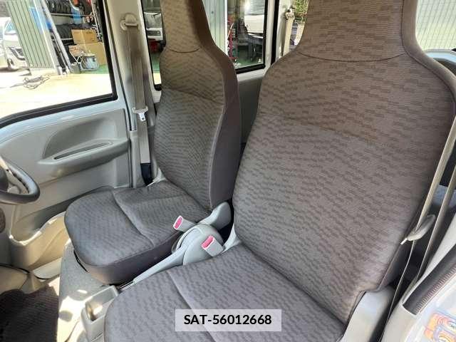 Suzuki EVERY 2018-04 7819680-13