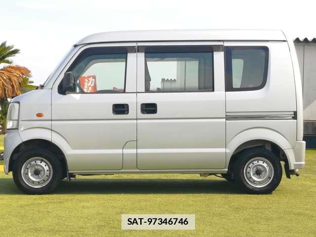 Suzuki EVERY 2012-05 7819972-19