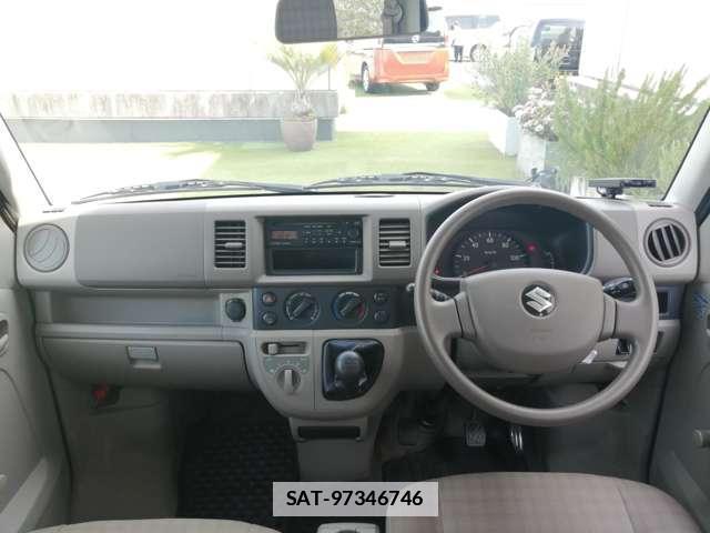 Suzuki EVERY 2012-05 7819972-4