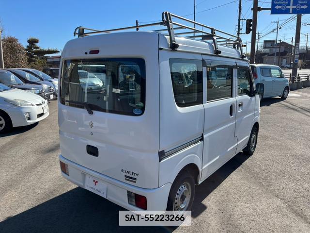 Suzuki EVERY 2015-12 7822709-12