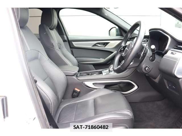 Jaguar F-PACE 2024 7811811-17
