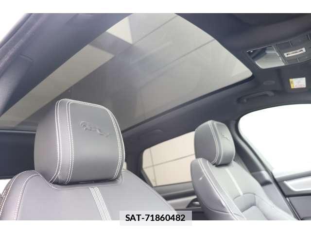Jaguar F-PACE 2024 7811811-18