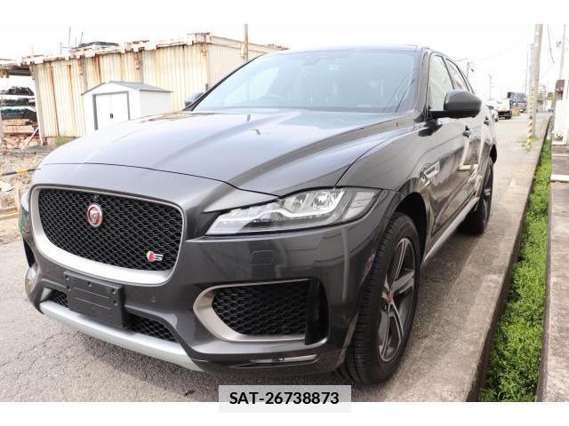Jaguar F-PACE 2018-06 7817202-12
