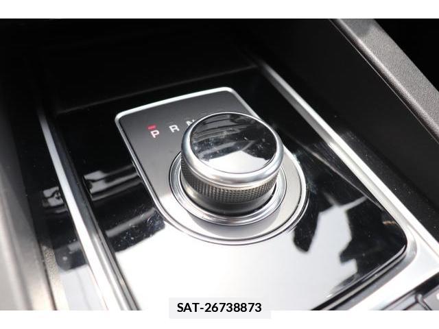 Jaguar F-PACE 2018-06 7817202-15