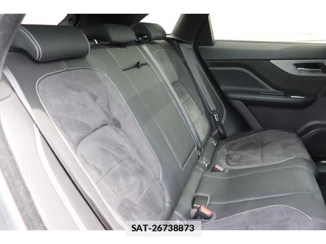 Jaguar F-PACE 2018-06 7817202-5