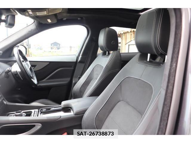 Jaguar F-PACE 2018-06 7817202-6