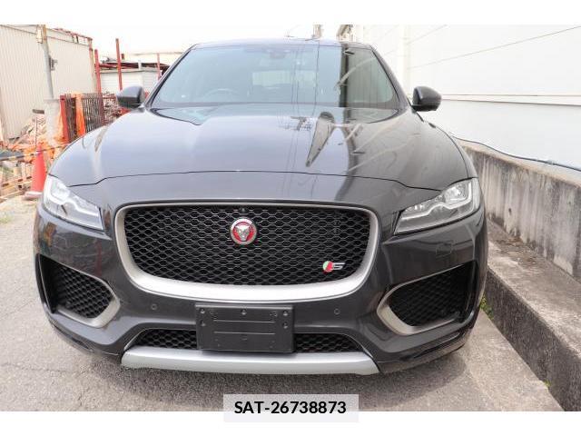 Jaguar F-PACE 2018-06 7817202-9