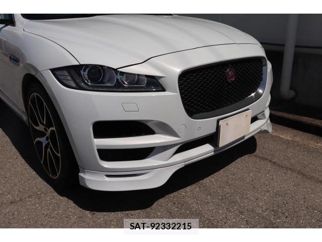 Jaguar F-PACE 2017-03 7817211-11