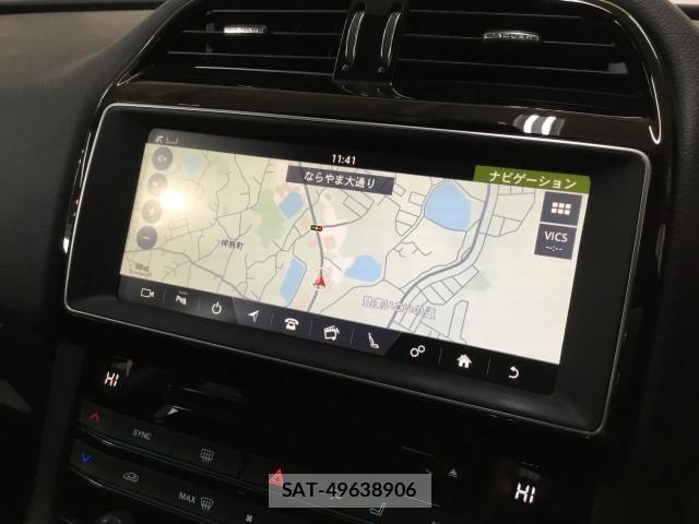 Jaguar F-PACE 2017-06 7817821-13