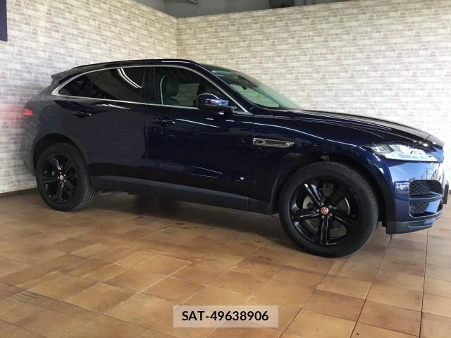 Jaguar F-PACE 2017-06 7817821-7