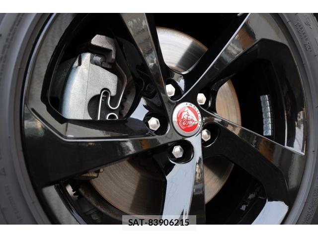 Jaguar F-PACE 2023-03 7818644-10
