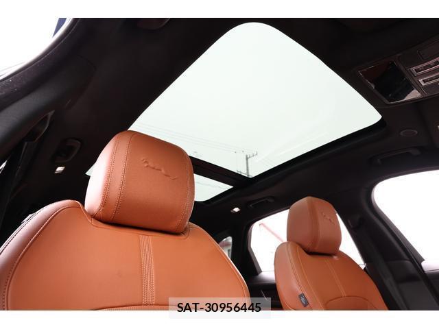 Jaguar F-PACE 2023-06 7818665-11