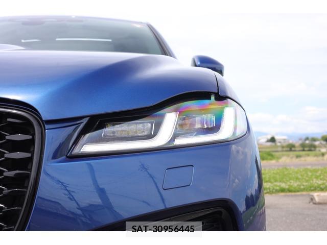 Jaguar F-PACE 2023-06 7818665-8