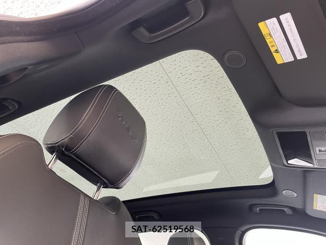Jaguar F-PACE 2024-09 7818831-15