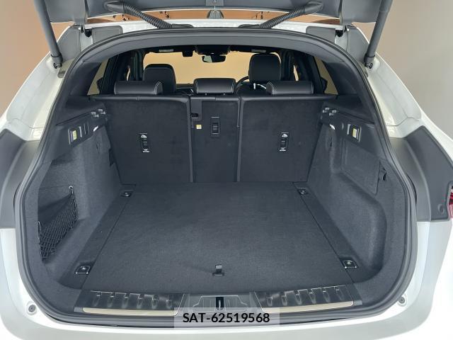 Jaguar F-PACE 2024-09 7818831-9