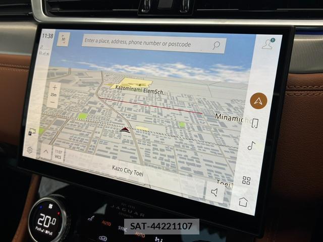 Jaguar F-PACE 2024-05 7818937-17