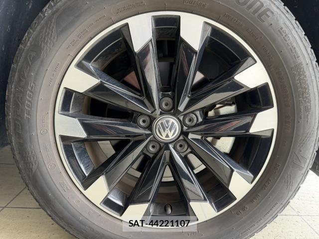 Jaguar F-PACE 2024-05 7818937-5