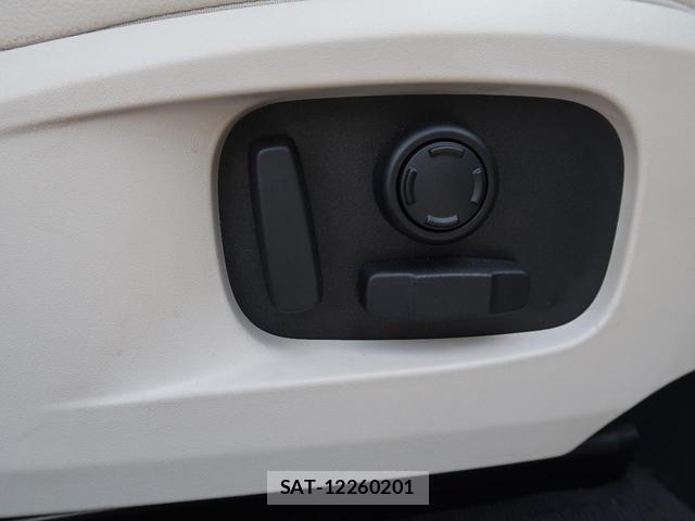 Jaguar F-PACE 2024-12 7819808-15