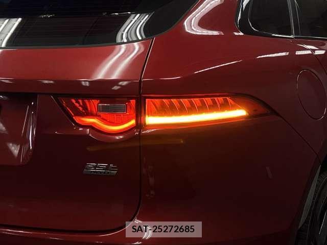 Jaguar F-PACE 2019-02 7823288-14