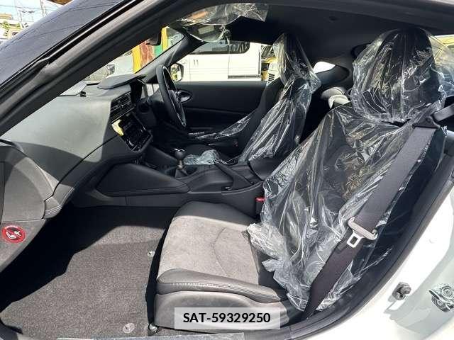 Nissan FAIRLADY Z 2025-10 7814281-3