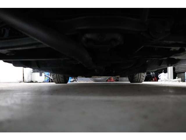 Nissan FAIRLADY Z 1975-09 7817015-6