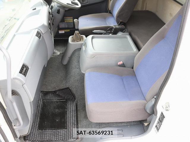 MITSUBISHI FUSO Fighter 2015-11 7812412-19