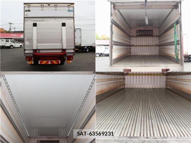 MITSUBISHI FUSO Fighter 2015-11 7812412-6