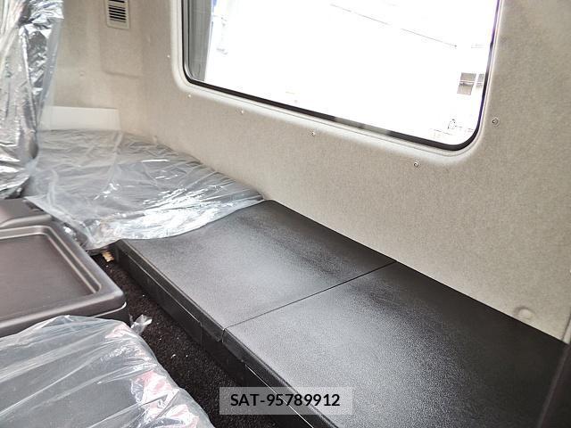 MITSUBISHI FUSO Fighter 2023-05 7817777-14