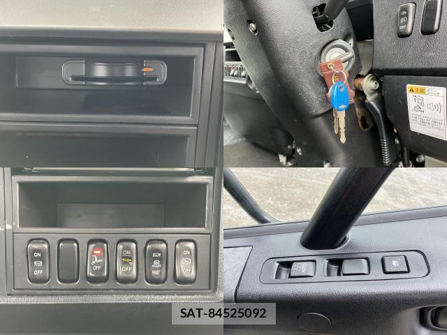 MITSUBISHI FUSO Fighter 2019-02 7817956-9