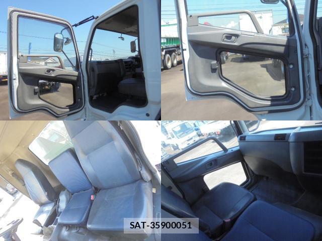 MITSUBISHI FUSO Fighter 2014-11 7819513-3