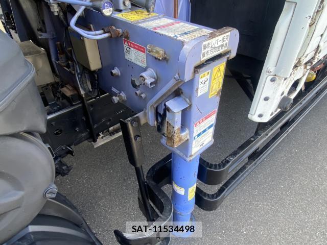 MITSUBISHI FUSO Fighter 2006-06 7822994-14