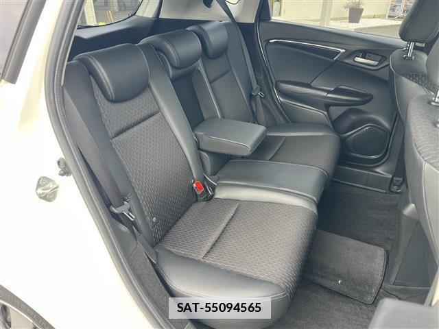 Honda FIT HYBRID 2015-05 7812370-18