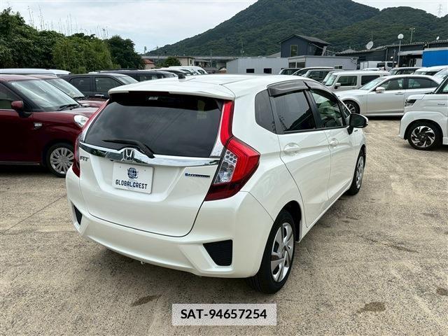 Honda FIT HYBRID 2017-01 7812407-14