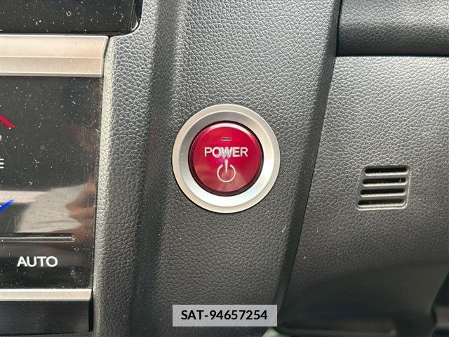 Honda FIT HYBRID 2017-01 7812407-19