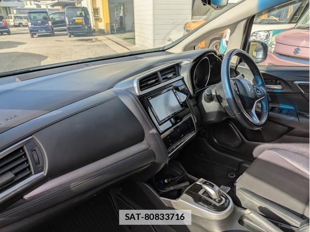 Honda FIT HYBRID 2018-09 7813663-14
