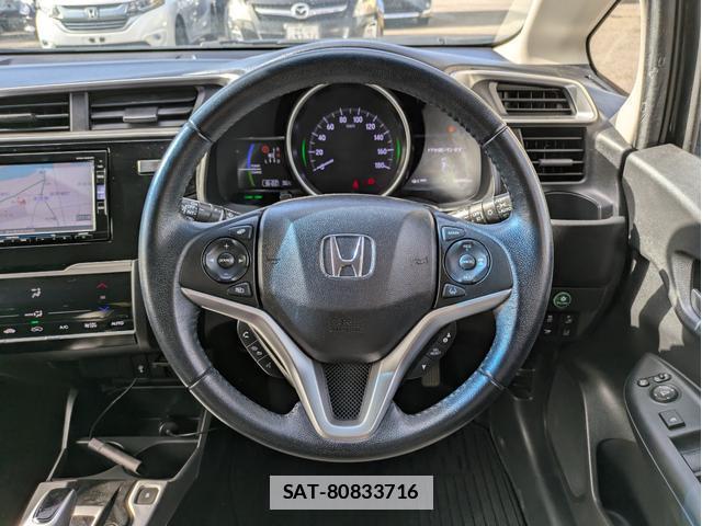 Honda FIT HYBRID 2018-09 7813663-17