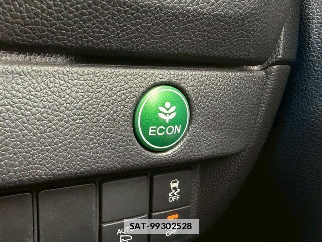 Honda FIT HYBRID 2015-06 7814852-19