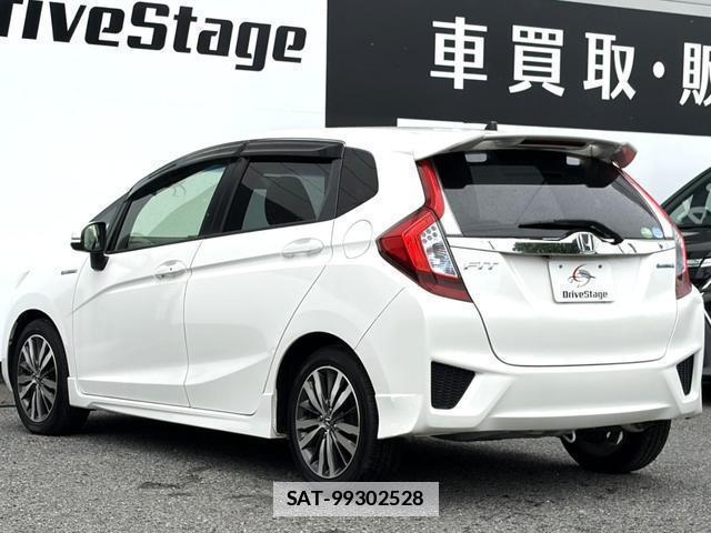 Honda FIT HYBRID 2015-06 7814852-4