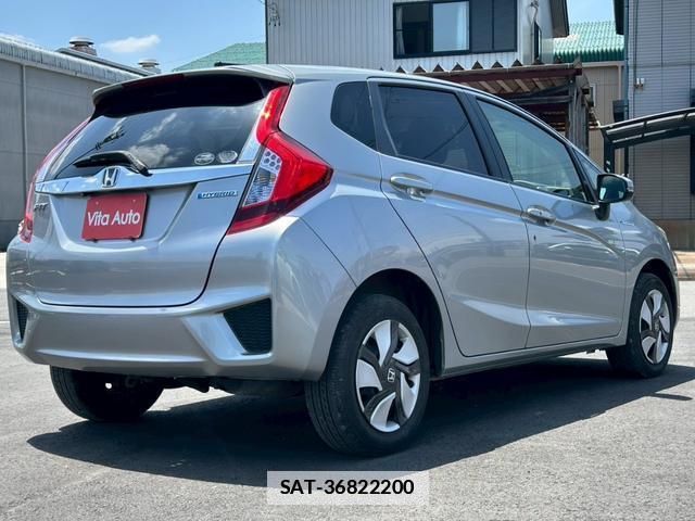 Honda FIT HYBRID 2015-07 7815475-12
