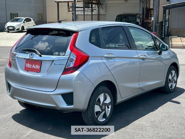 Honda FIT HYBRID 2015-07 7815475-13
