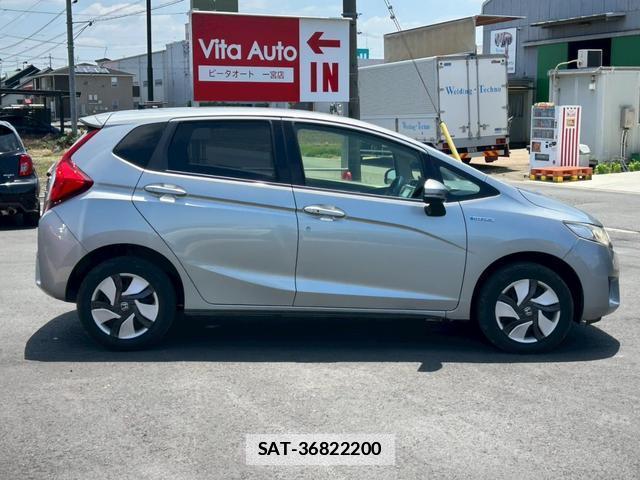 Honda FIT HYBRID 2015-07 7815475-17