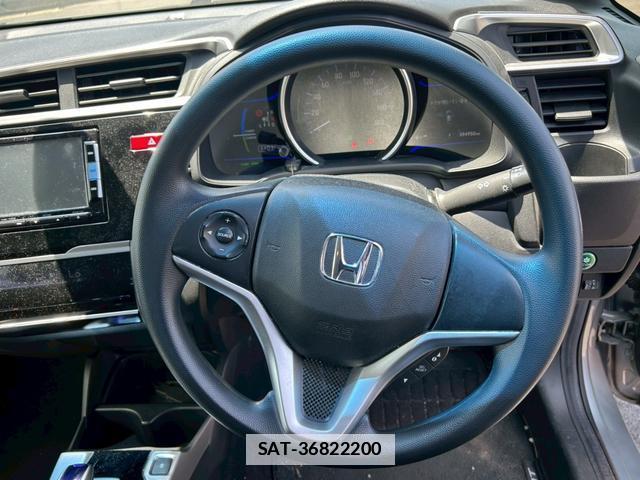 Honda FIT HYBRID 2015-07 7815475-18
